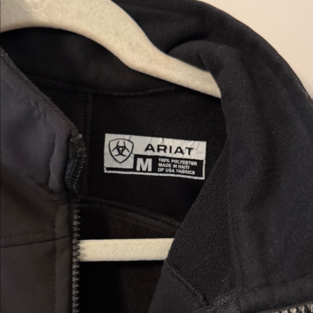 Ariat Black Softshell Jacket with Logo - Picture 2 of 7